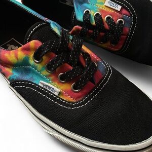DISCONTINUED TIEDYE ERAS VANS • SIZE - 7 Woman’s • SIZE - 5.5 Men’s